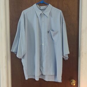 American Outfitters Men's XXL Blue Short Sleeved Button Down The Front Shirt